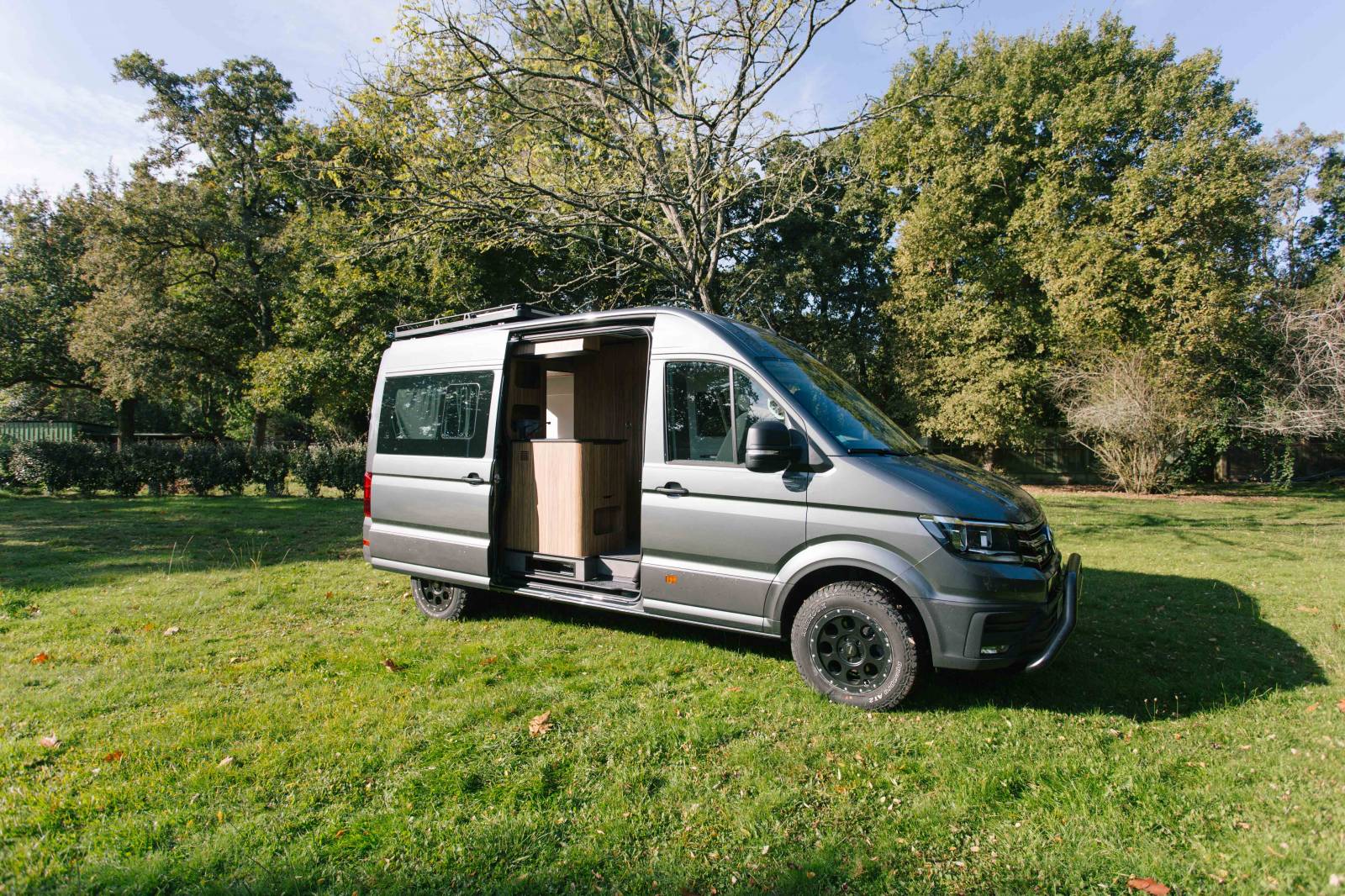 Aménagement 100% sur mesure d’un Volkswagen Crafter 4x4 pour barouder en Islande