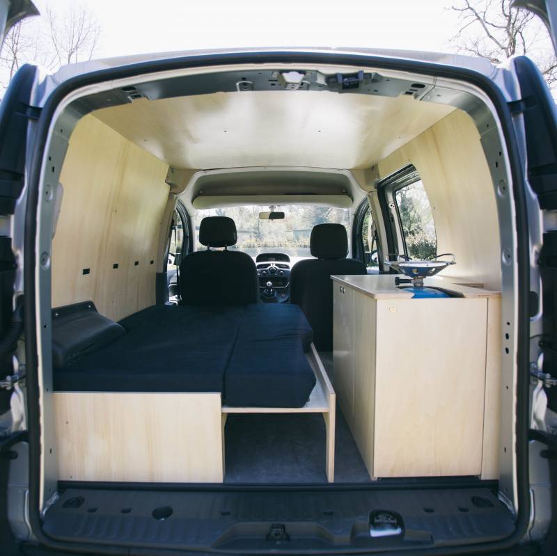 Dili07 : Aménagement 100% sur mesure d'un Renault Kangoo L1H1 pour voyager dans les pays Nordique